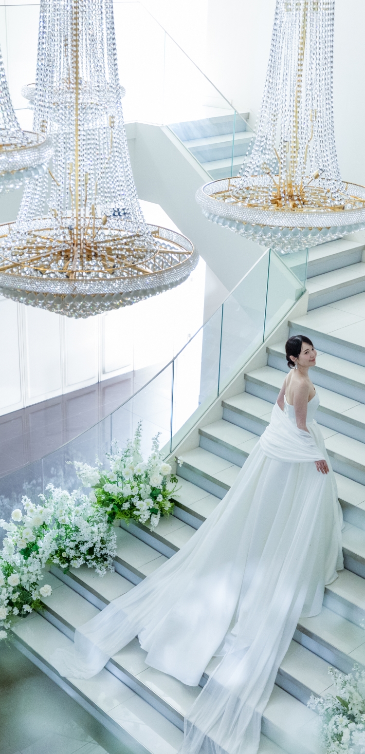 カノビアーノ福岡 大階段新婦画像