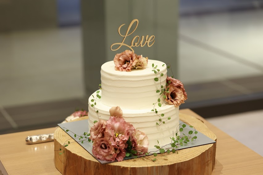 宇都宮の結婚式場 レポート ウエディングレポート ウエディングケーキ 装花 フラワー ケーキフラワー イミテーションケーキ ケーキ